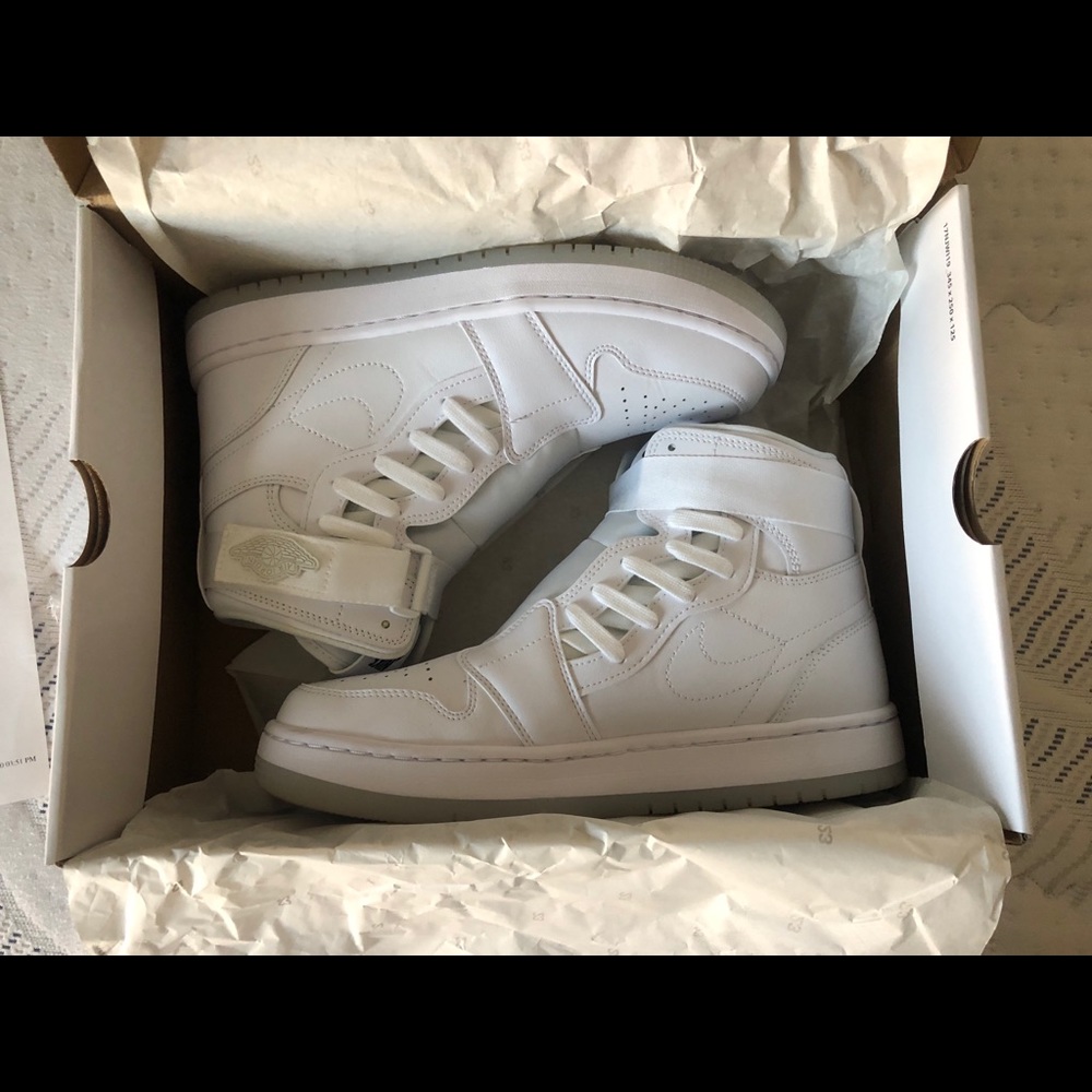 Women’s Air Jordan 1 Nova XX